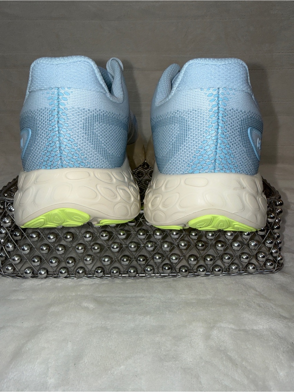 New Balance 680v8 Sneakers 👟💙 Women’s 9.5 or 8 Men’s Light Blue W680LT8 NEW - Picture 11 of 13